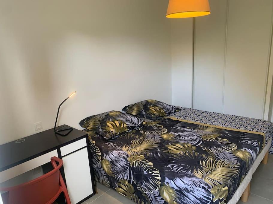 Appart T3 Jardin 1 Km La Plage ! Marseille Extérieur photo
